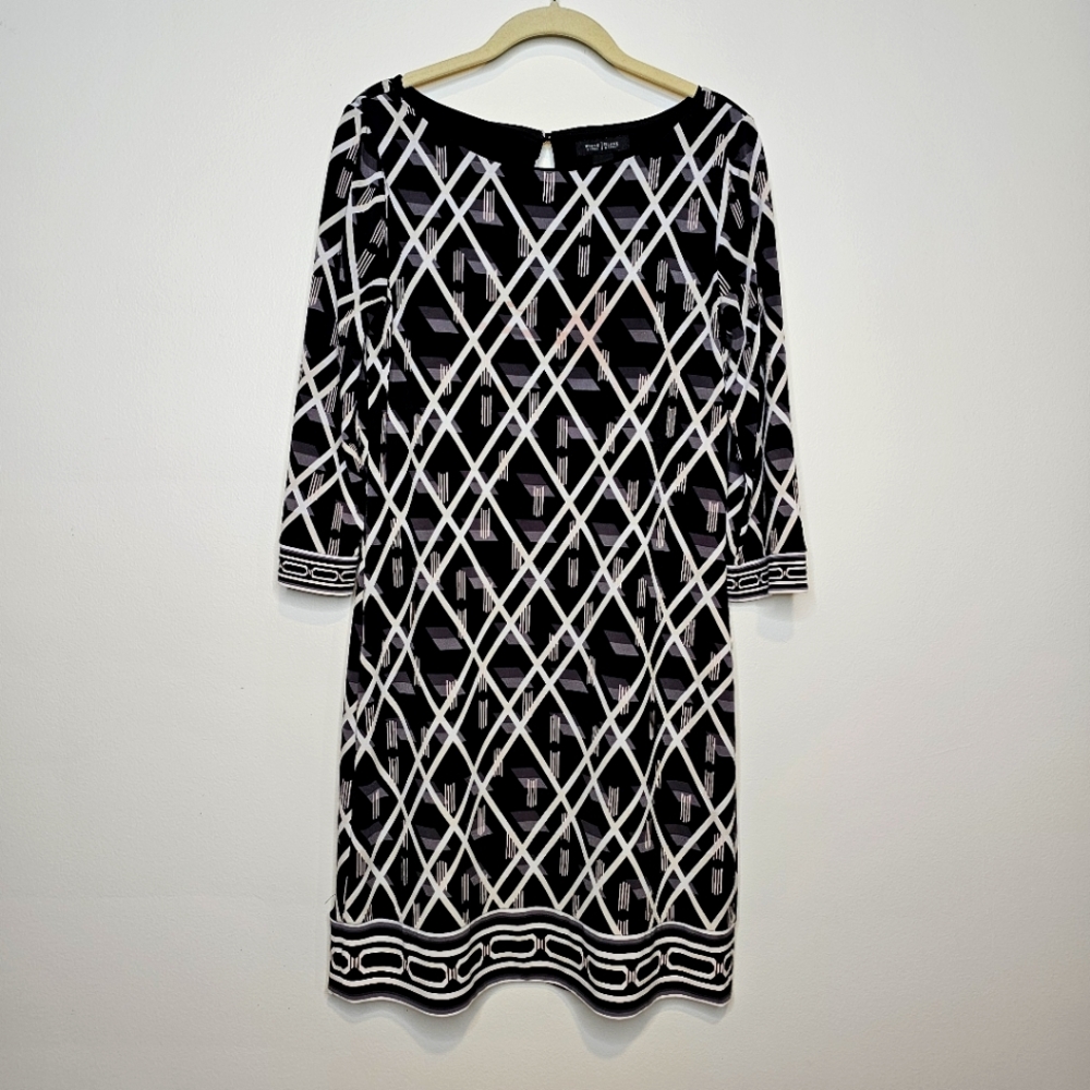 Black And White Sheath Pullover Dress Women's Small Lightweight Geo Design